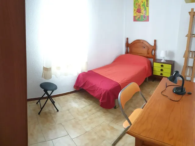Alamillo La Cartuja. Excelente vivienda de 3 habitaciones  se vende. — 12