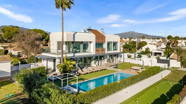 Chalet 5 habitaciones 552m² en venta - Costa Del Sol — 30