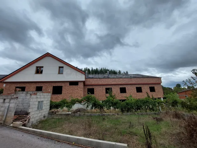 SE VENDE EDIFICACIÓN SEMICONSTRUIDA PARA NEGOCIO SAN JUAN DE - foto 2