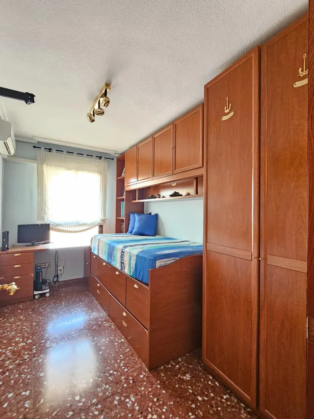 Piso de 3 dormitorios con terraza y garaje en San Vicente del Raspeig — 27