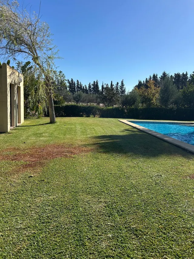 Espectacular Chalet cerca del Colorado con Piscina y Amplios Espacios — 8