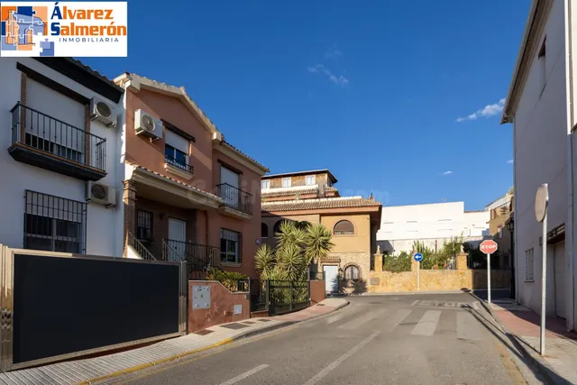 Adosado 3 habitaciones 195m² en venta - Vega de granada zona noroeste — 2