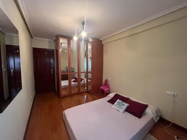 Piso con plaza de garaje y trastero junto a Plaza Circular – Pérez Galdós - Plaza de la Danza — 10