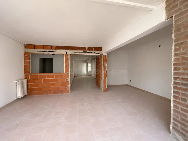 Maravilloso piso semireformado en el centro - foto 3