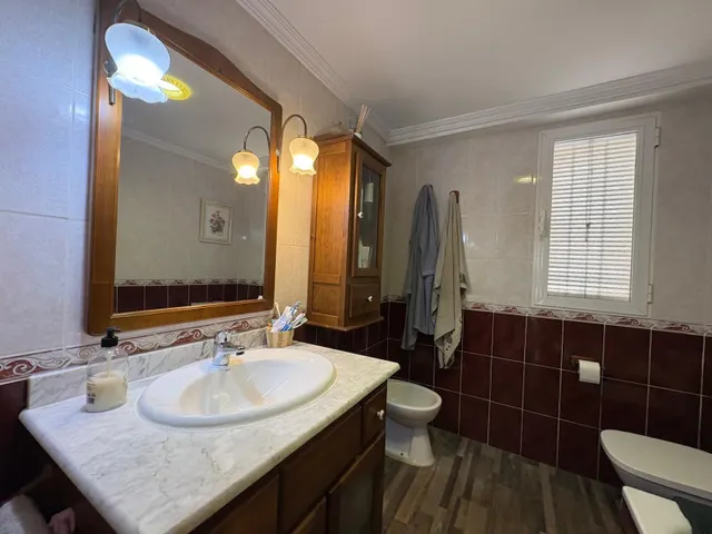 EXCELENTE CHALET EN PERFECTO ESTADO — 37