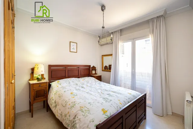 En venta casa unifamiliar en recinto cerrado en Granada capital — 27