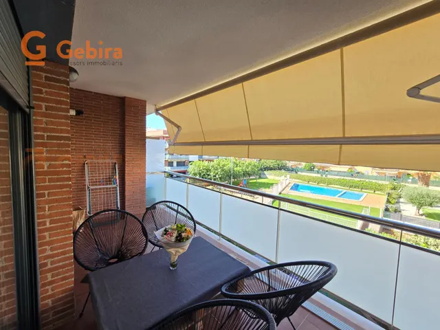 ¡BOMBAZO EN CUNIT! Vivienda impecable con terraza, piscina, parking y trastero — 14