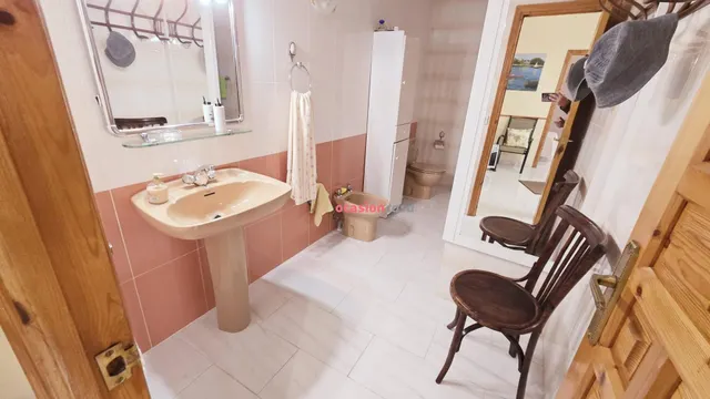 LOCAL Y PISO  EN VENTA EN EL VISO — 39