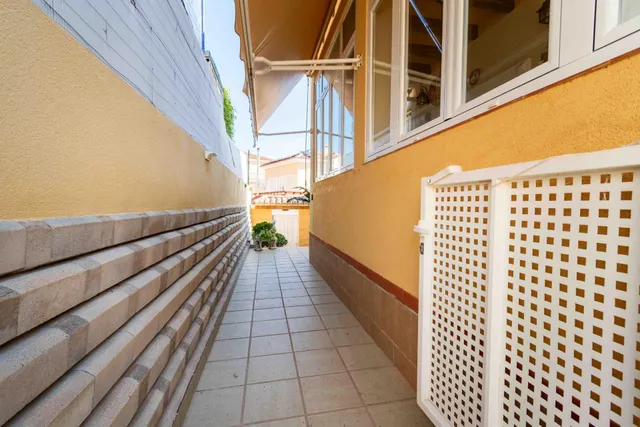 Villa 4 habitaciones 178m² en venta - San rafael — 30