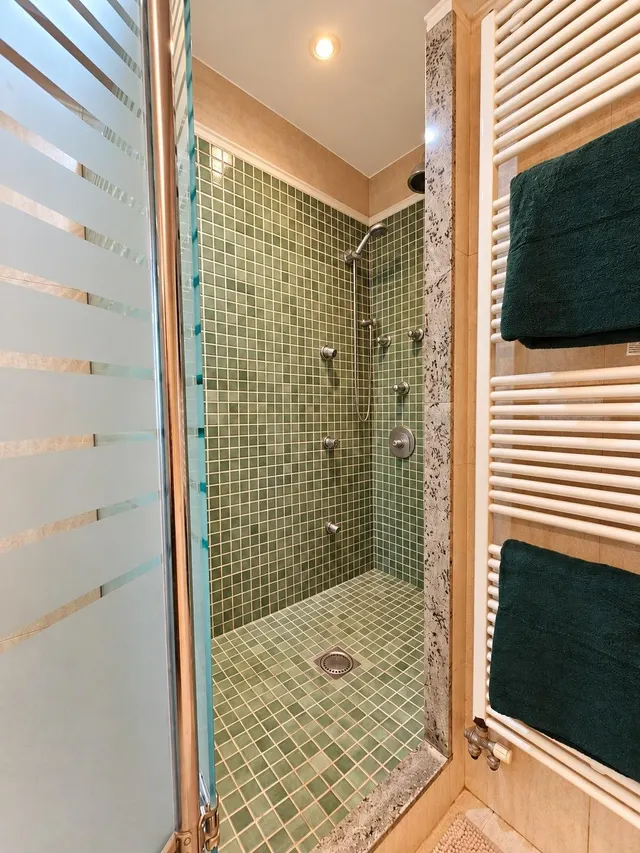 Casa con jardín y piscina en Premià de Dalt — 42