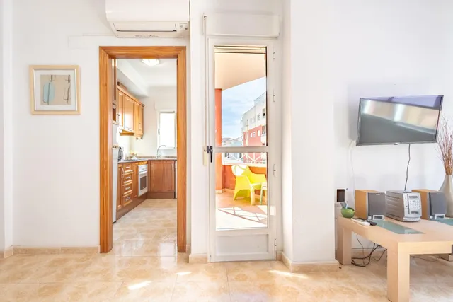 Luminoso apartamento de 3 dormitorios, 2 baños + trastero — 7