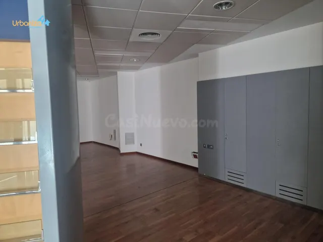 Amplio Local Comercial en Santa Marina, Badajoz - Oportunida - foto 3