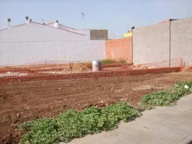 MONTIJO SOLAR DE ESQUINA, ZONA EL VALLE