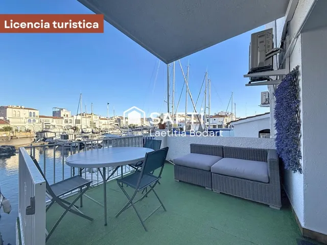 Piso con terraza, licencia turística  Empuriabrava — 2