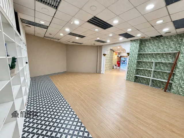 Local comercial 185m² en alquiler - Travesia de Vigo — 18