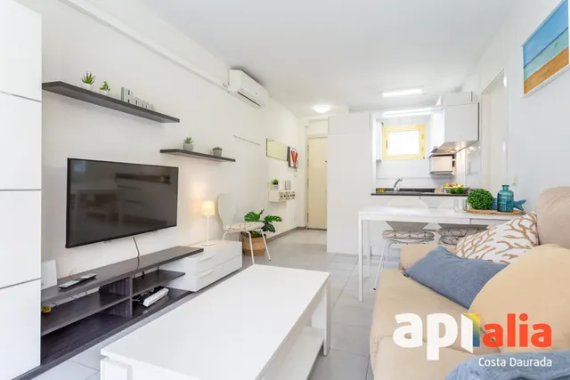 Apartamento en Paseo Miramar con Terraza esquinera y Plaza de Parking. — 6