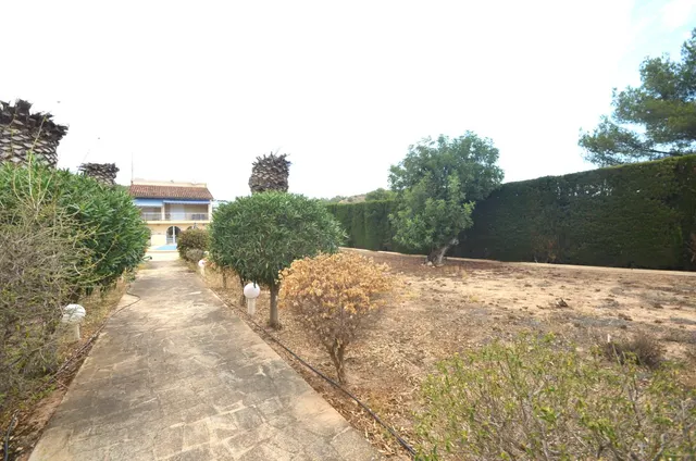SE VENDE MAGNIFICA VILLA EN LA NUCIA — 11