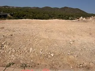 En ventas: 2 parcelas independientes -  Santa Oliva — 8