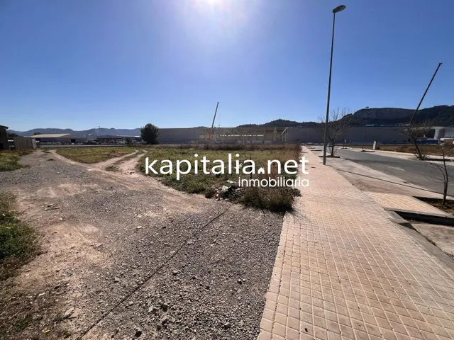 SOLAR INDUSTRIAL URBANIZADO — 4