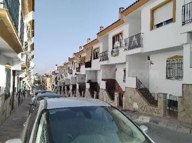 SE VENDE piso OKUPA en C Oceano Indico 9 de Alhaurín de la - foto 3
