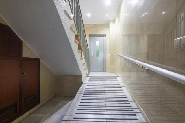 Te presentamos tu nueva casa en el centro: ascensor, 3 habitaciones (con posibilidad de 4), 2 baños, trastero.... y excelentes calidades!!!! — 30