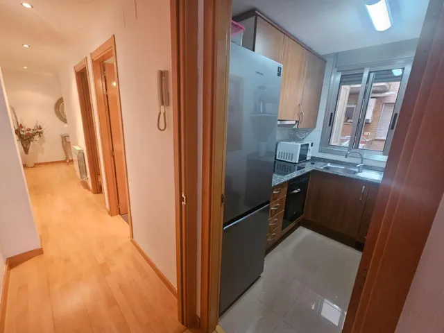 Moderno Apartamento Seminuevo en Balafia, Lleida — 7