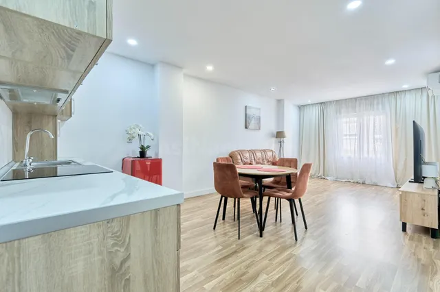 Reformada vivienda de 1 habitación con piscina — 3
