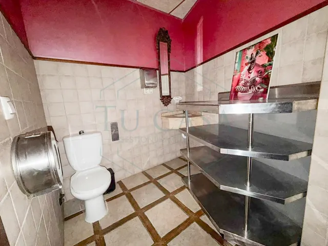 Excelente local comercial en planta baja cerca de la calle Ancha — 8