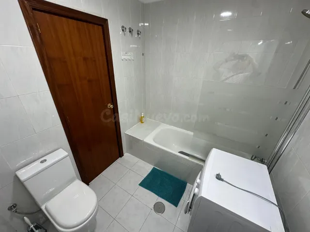 Estudio con terraza, Alicante, Torrevieja. 1 habitación, 36 m2, 900 metros al mar — 21