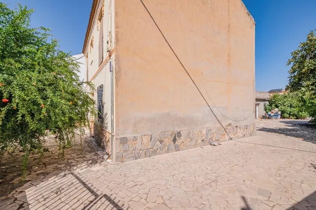 Gran casa de pueblo con terreno, en Ambroz (1260 m2 de parcela) — 46