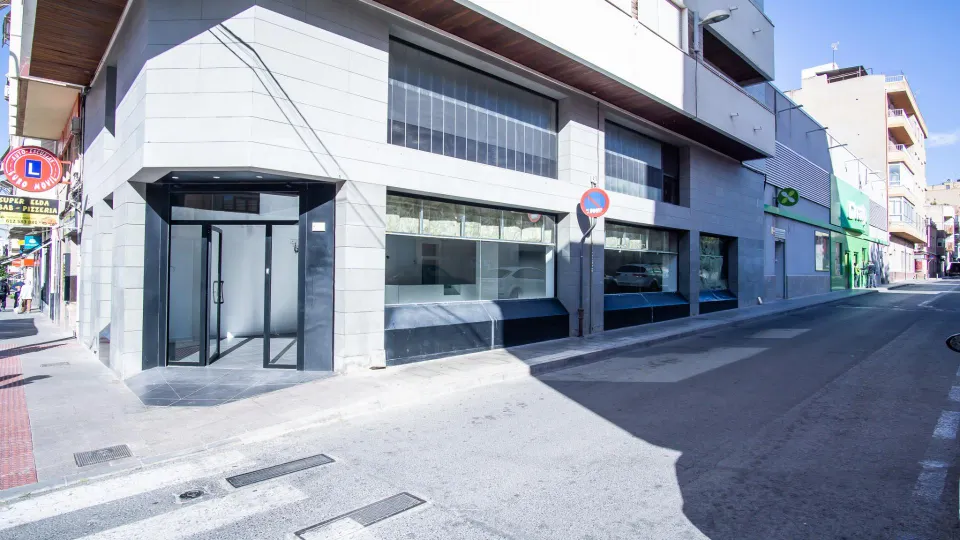 Alquiler Local Comercial en Elda - Gran Avenida