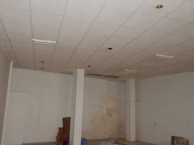 FANTASTICO LOCAL COMERCIAL EN VENTA O ALQUILER EN ONTINYENT — 7