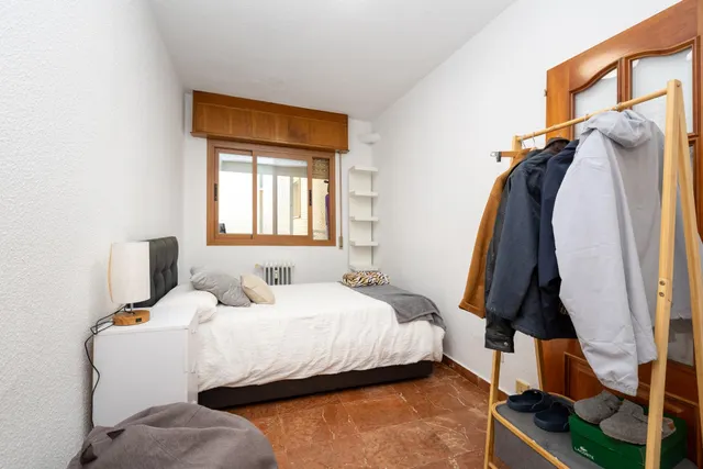 Piso y cochera en venta junto Acera de Darro. — 31