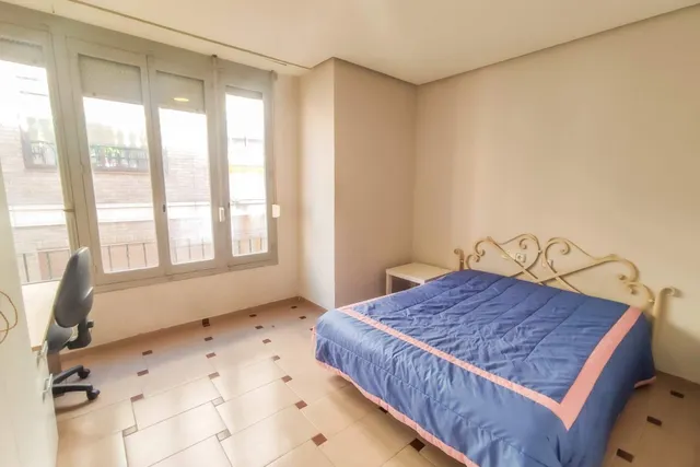 ALQUILER  habitaciones ESTUDIANTES CENTRO — 26