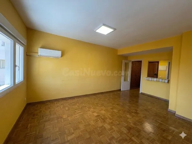 URBAMAR vende en EXCLUSIVA en LAVAPIÉS — 3