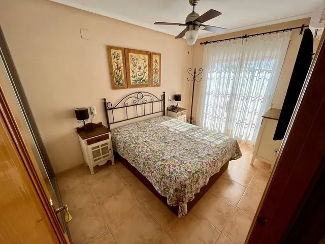 Bungalow Adosado en Alquiler en Urbanización con Piscina – Santa Pola, a solo 1 km de la Playa — 9