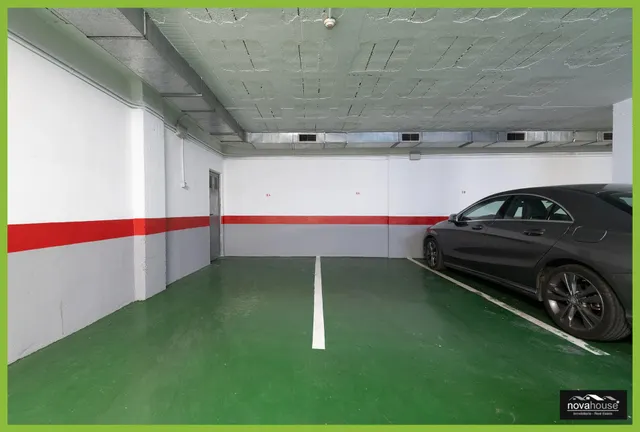 Piso exterior junto el corte ingles – actualmente acondicionado como clinica. — 21