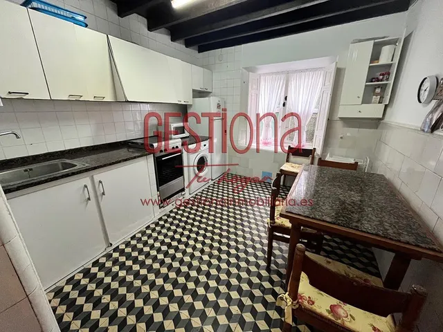 Casa con gran potencial en el centro de Noja — 8
