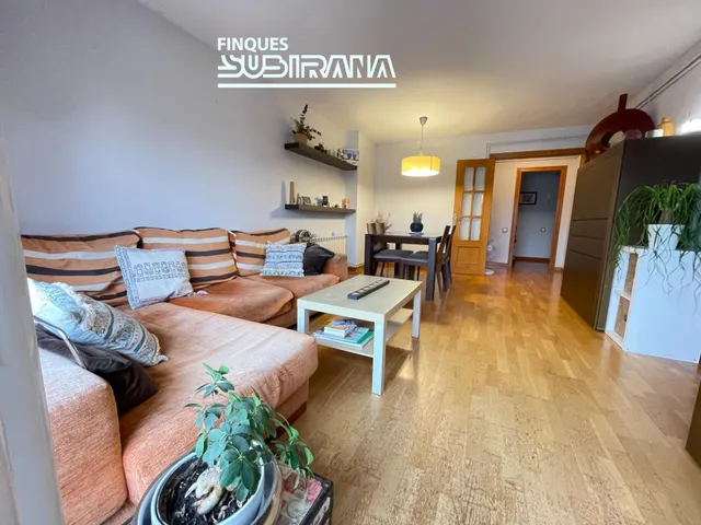 Lluminós pis de 3 habitacions a la zona de la Masuca, a Igualada. — 16