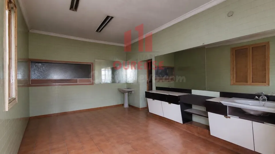 LOCAL COMERCIAL CERCA DEL POSÍO IDEAL PARA PEQUEÑO NEGOCIO