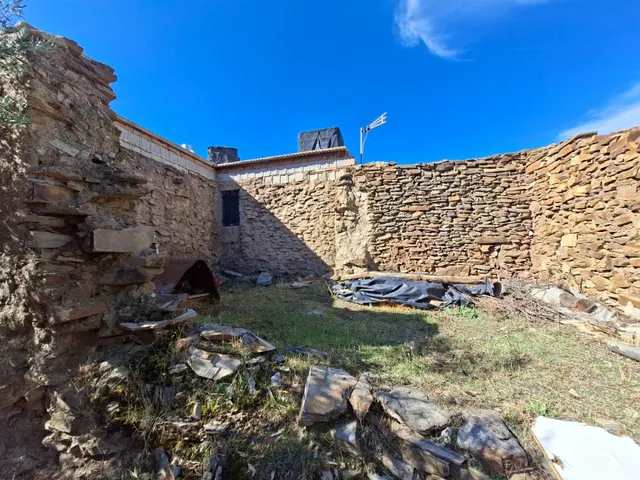 Se vende casa con parcela en Abrucena en pleno parque natural de sierra nevada — 11