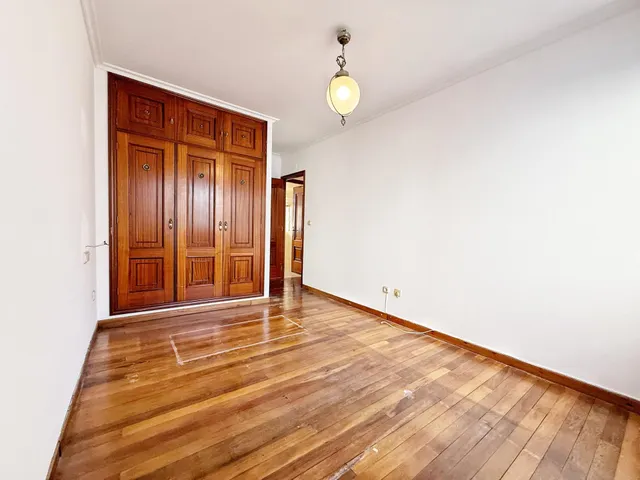 ESPACIO, LUZ NATURAL Y TODO EL POTENCIAL EN PLENO CENTRO. — 11