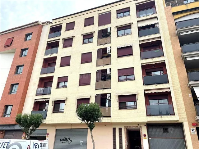 SE VENDE piso OKUPADO en Av Rei Jaume I 28 de Catarroja (Val
