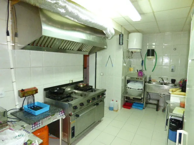 CAFETERIA DISCOTECA EN SAGRAJAS TOTALMENTE ACONDICIONADA DE 300MTRS — 3
