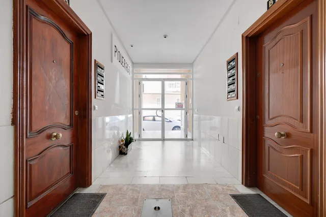 ¡tu nuevo hogar junto al mediterráneo! reformado, con licencia turística y a solo 300 metros del mar ☀️ — 28