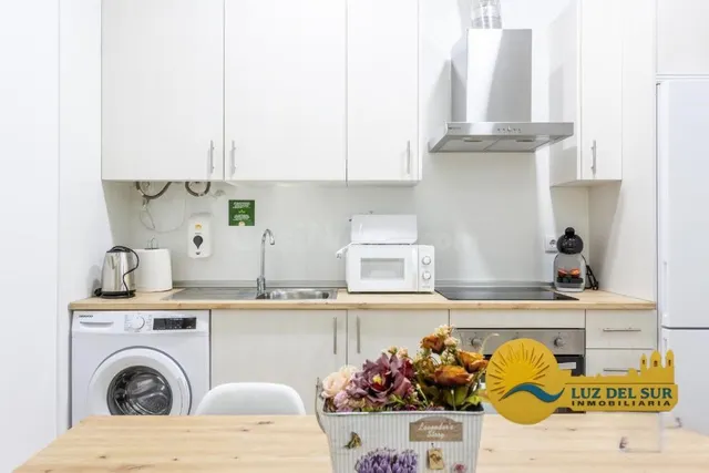 PRECIOSO APARTAMENTO A 50 METROS DE LA PLAYA — 4