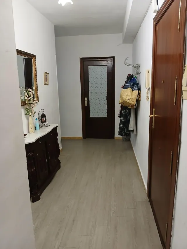 PISO DE ESTUDIANTES EN EL CENTRO — 7