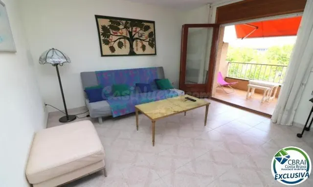 Precioso y amplio apartamento de dos dormitorios cerca de la - foto 3