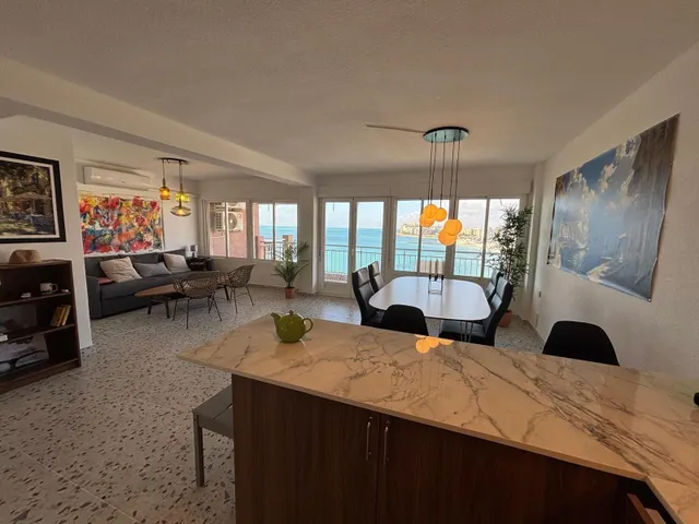 PRECIOSO APARTAMENTO FRENTE AL MAR, UN SUEÑO A SU ALCANCE — 28