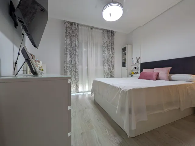 AMPLIO PISO DE 3 DORMITORIOS CON PATIO DE 55 M2 EN EL CENTRO DE SANTOMERA — 36